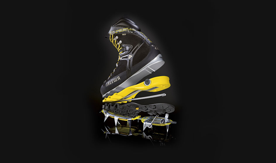 GAITER mountaineering boot